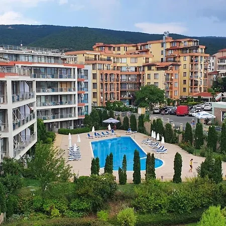 Sun Wave Iii Premium Apartment